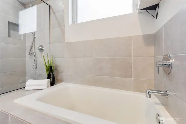 $839,900 | 1763 Northwest 59th Street, Unit A, Seattle, WA 98107