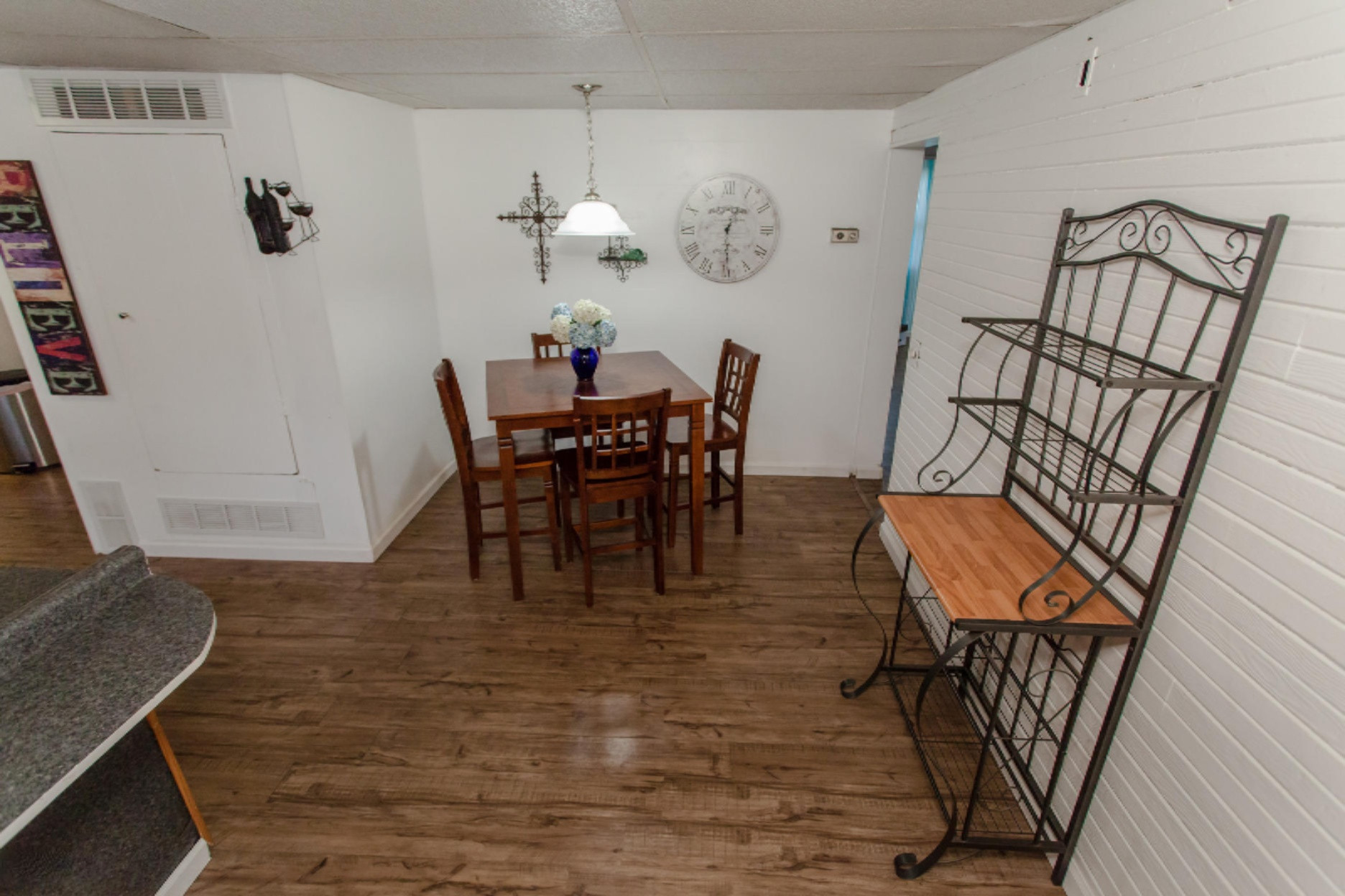 6075 Hubbard Road Muskegon, MI 49442 - Photo 14 of 28 NNG_034