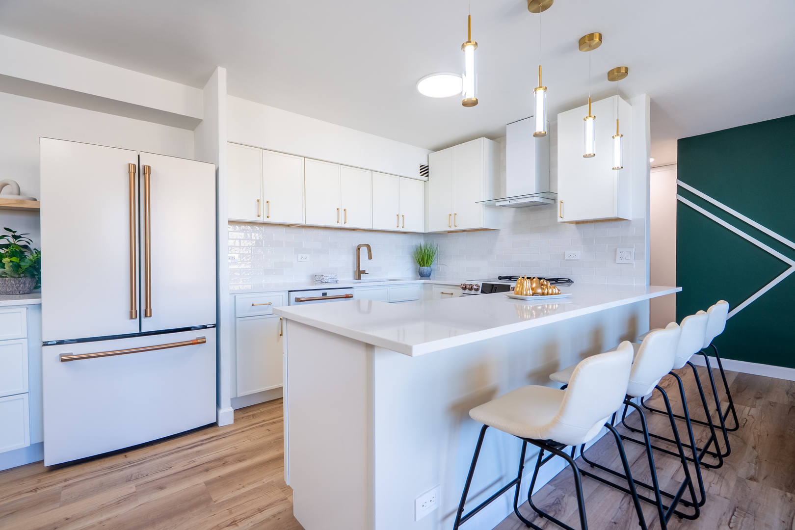 6300 North Sheridan Road, Unit 802 Chicago, IL 60660 - Photo 16 of 26 Gallery Image 16