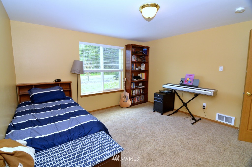 1343 Minterbrook Road Port Orchard, WA 98367 - Photo 15 of 25 Gallery Image 15