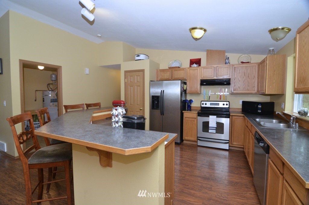 1343 Minterbrook Road Port Orchard, WA 98367 - Photo 5 of 25 Gallery Image 5