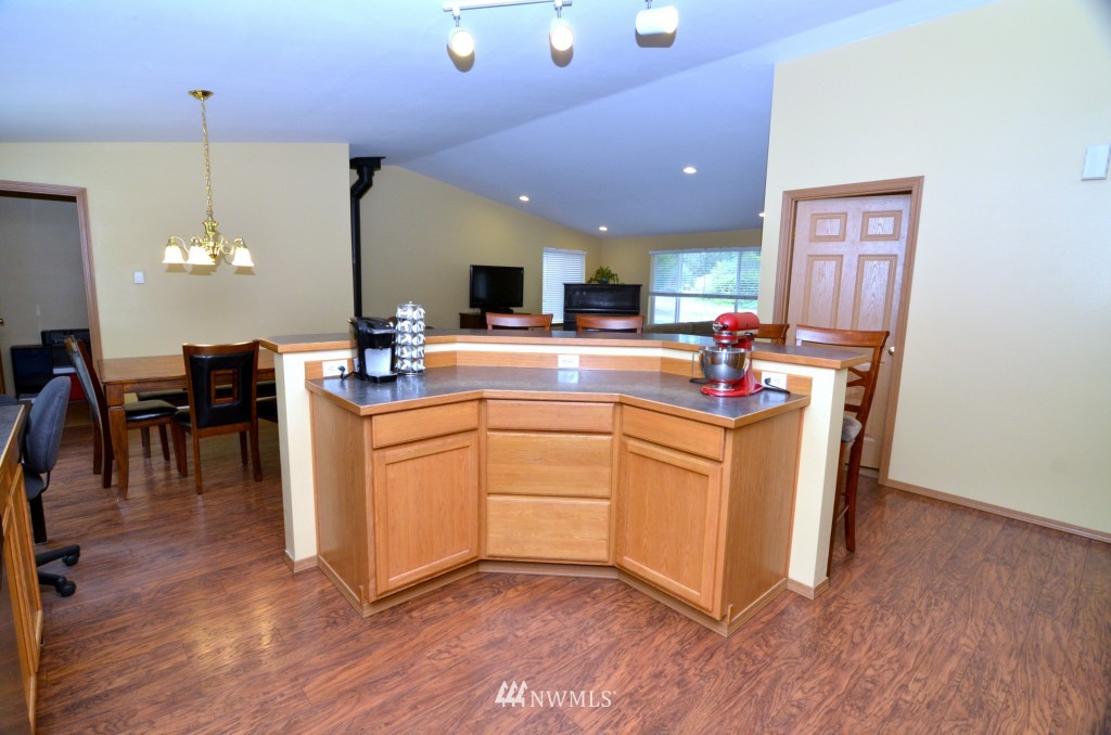 1343 Minterbrook Road Port Orchard, WA 98367 - Photo 7 of 25 Gallery Image 7