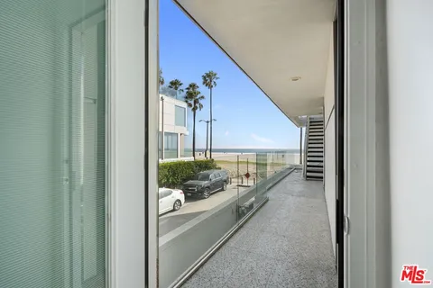 $9,200,000 | 2419 Ocean Front Walk, Venice, CA 90291