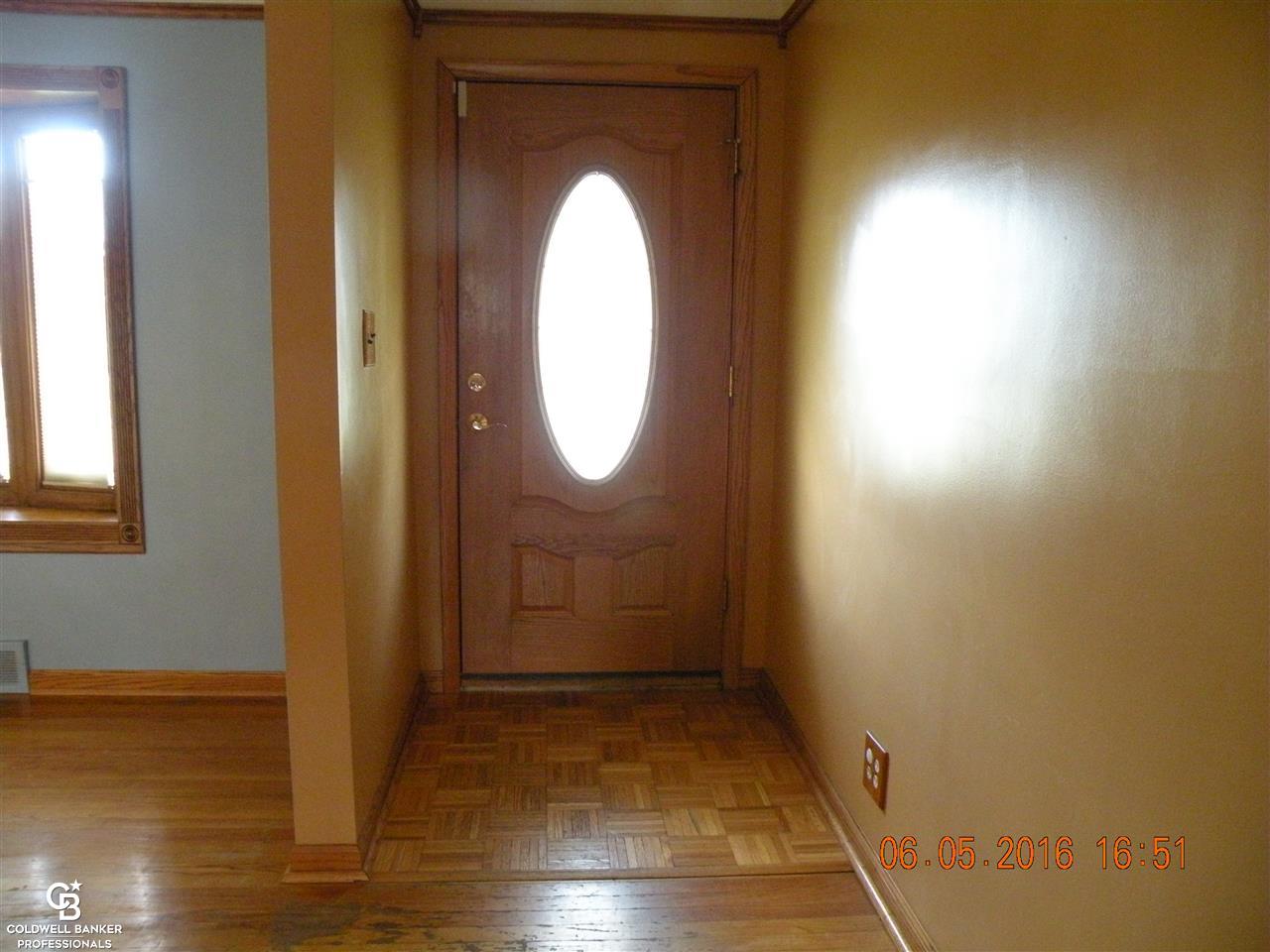 27631 Jean Road Warren, MI 48093 - Photo 3 of 31