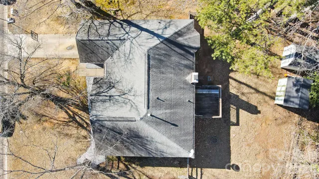 $300,000 | 6906 Streamside Drive, Charlotte, NC 28212