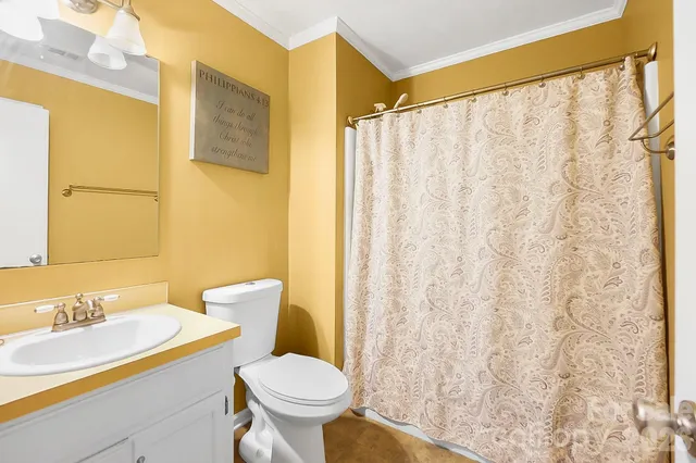 $300,000 | 6906 Streamside Drive, Charlotte, NC 28212