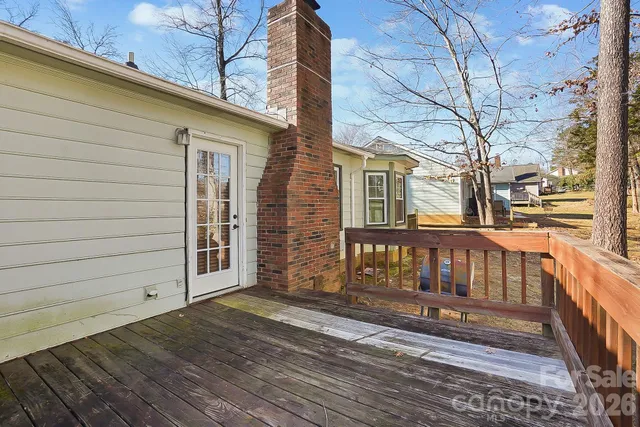 $300,000 | 6906 Streamside Drive, Charlotte, NC 28212