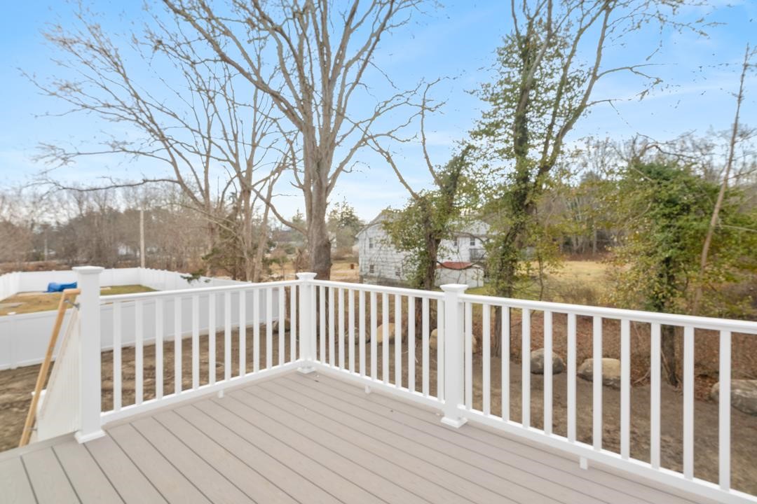 61 Church Street Westerly, RI 02808 - Photo 3 of 25