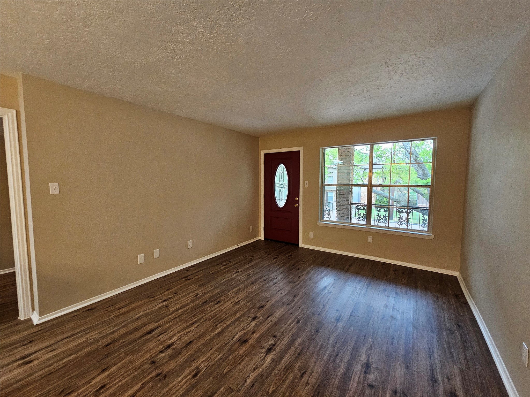 3224 Timmons Lane, Unit 128 Houston, TX 77027 - Photo 9 of 34