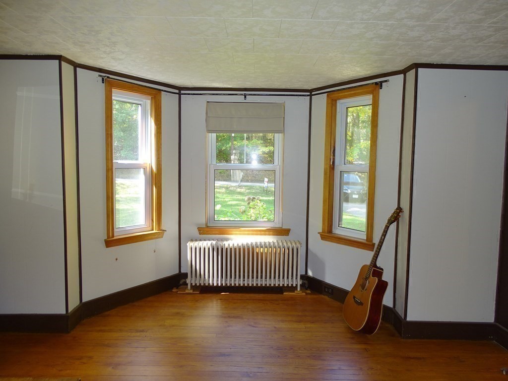 80 Ruggles Street Westborough, MA 01581 - Photo 5 of 28 Gallery Image 5