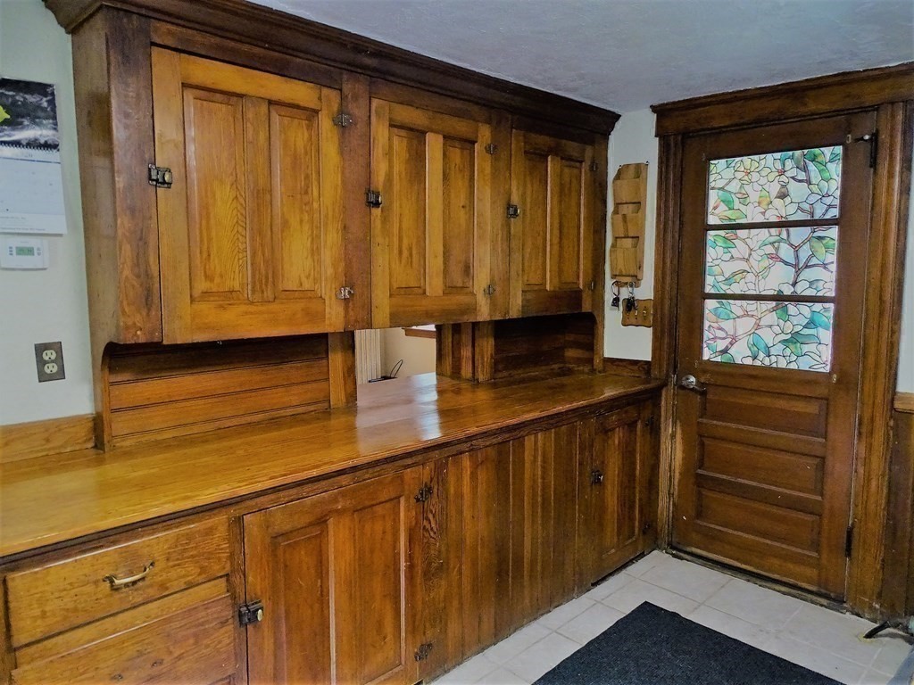 80 Ruggles Street Westborough, MA 01581 - Photo 8 of 28 Gallery Image 8