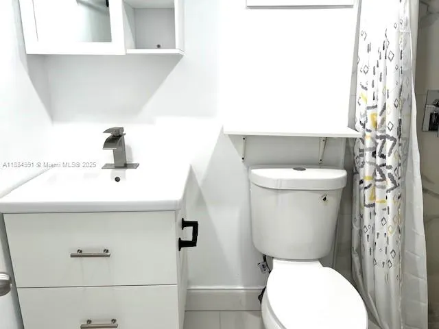 $1,300 | 0 Southwest 56th Street, Unit B, Davie, FL 33314