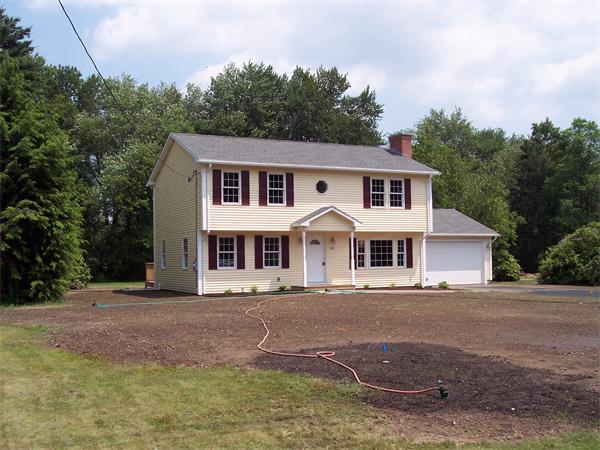 38 Rural Lane East Longmeadow, MA 01028 - Photo 3 of 28 Gallery Image 3