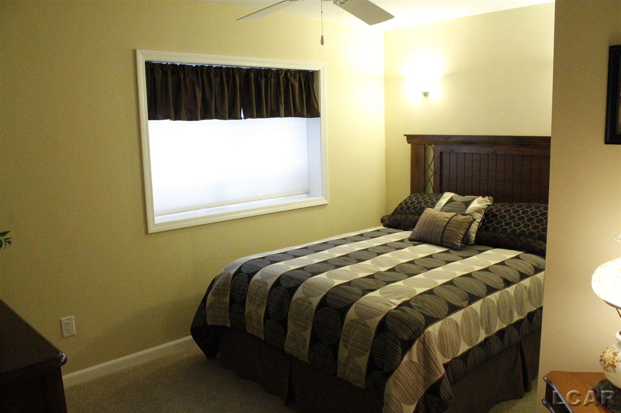 588 Ridge Lane Tecumseh, MI 49286 - Photo 24 of 29 31371856-23.JPG