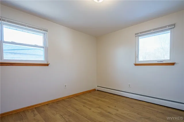 $1,300 | 185 Mead Street, North Tonawanda, NY 14120