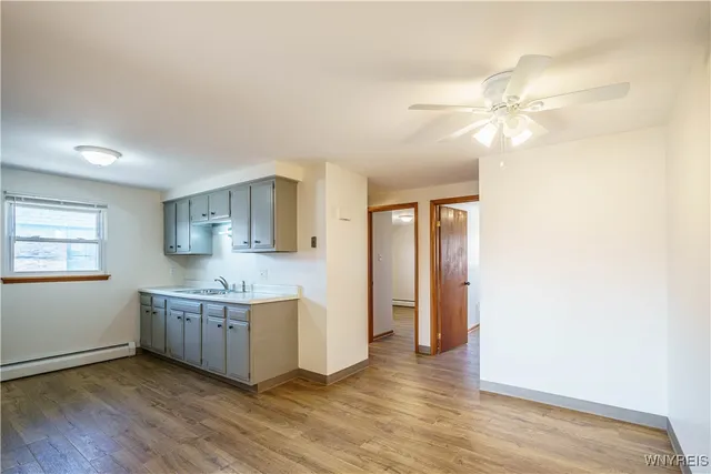 $1,300 | 185 Mead Street, North Tonawanda, NY 14120