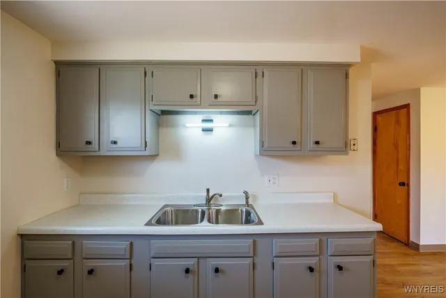 $1,300 | 185 Mead Street, North Tonawanda, NY 14120