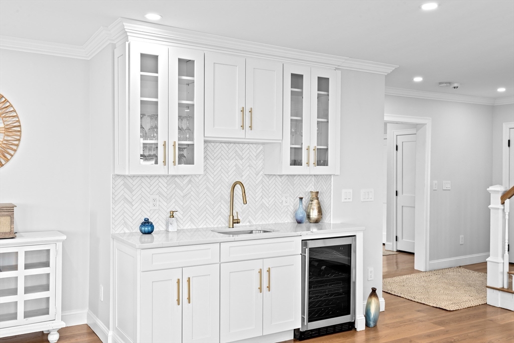 365 Jerusalem Road, Unit 2 Cohasset, MA 02025 - Photo 11 of 40 Gallery Image 11
