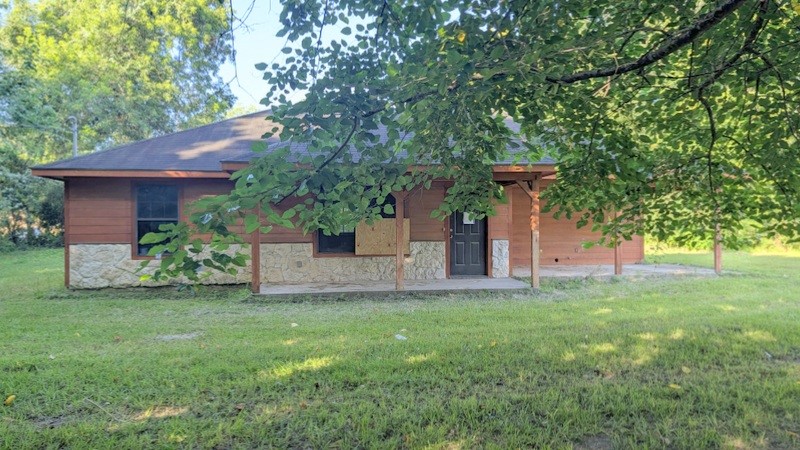 150 East 3rd Street Groveton, TX 75845 - Photo 2 of 22