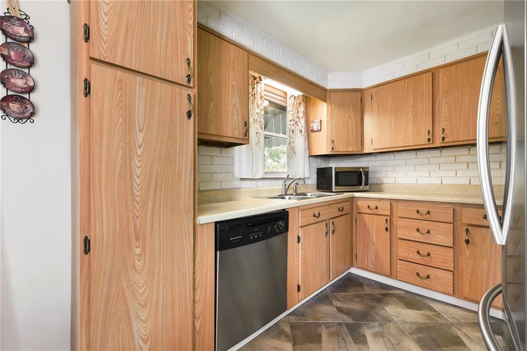 5610 5th Street Pittsburgh, PA 15236 - Photo 12 of 41
