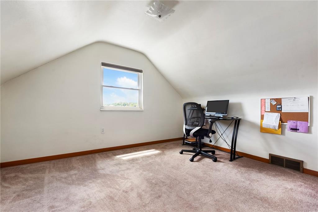 5610 5th Street Pittsburgh, PA 15236 - Photo 26 of 41