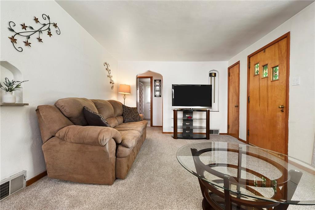 5610 5th Street Pittsburgh, PA 15236 - Photo 8 of 41