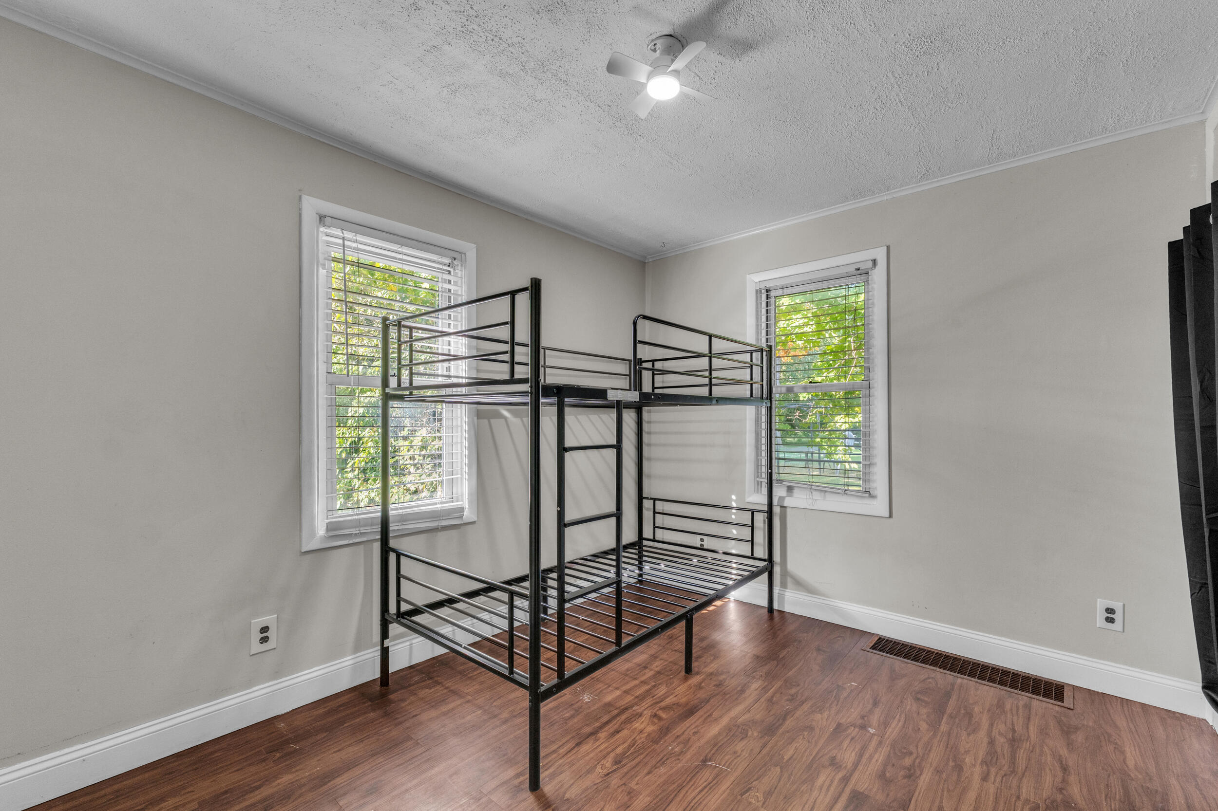 313 Maple Street Howell, MI 48843 - Photo 23 of 36 maple-28