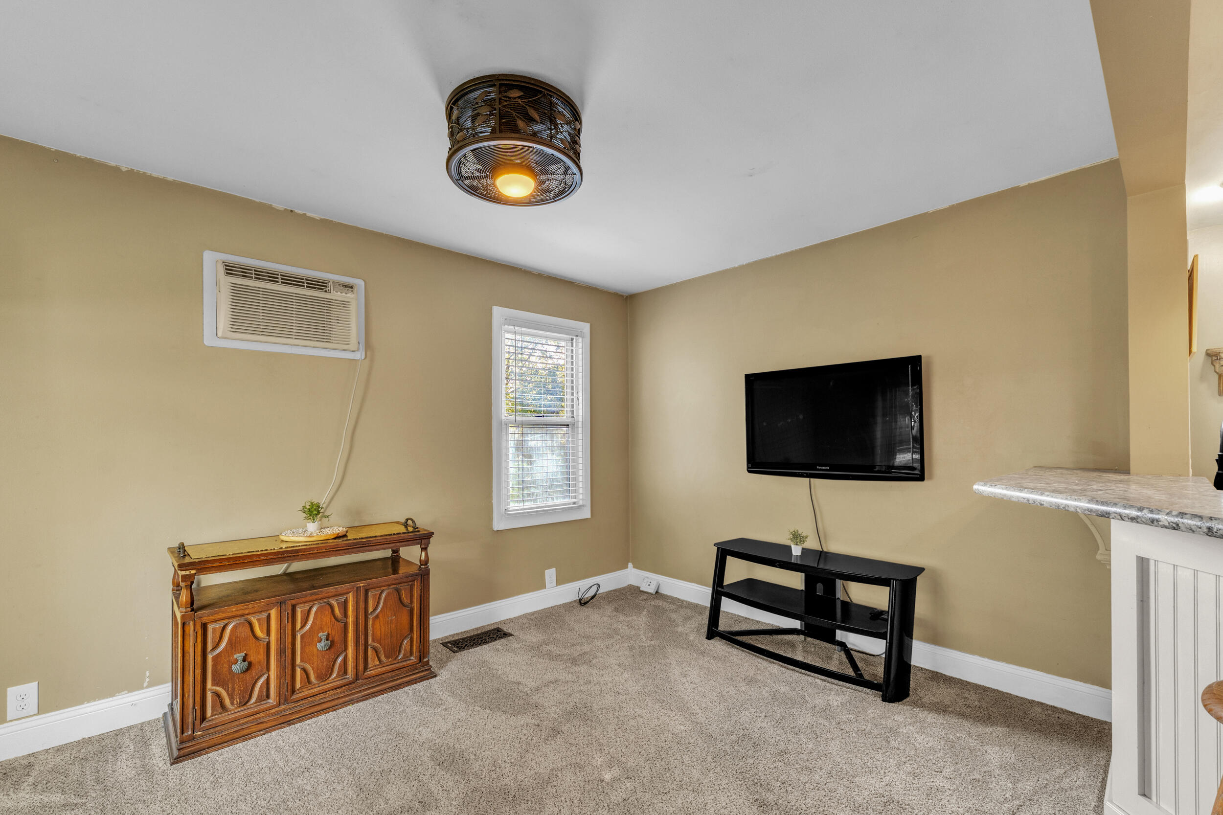 313 Maple Street Howell, MI 48843 - Photo 8 of 36 maple-13