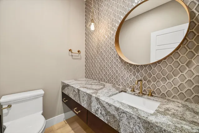 $624,900 | 943 Nicholas Lane, Ellettsville, IN 47429