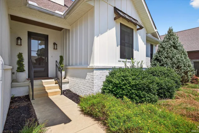 $624,900 | 943 Nicholas Lane, Ellettsville, IN 47429