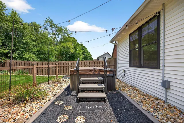 $624,900 | 943 Nicholas Lane, Ellettsville, IN 47429