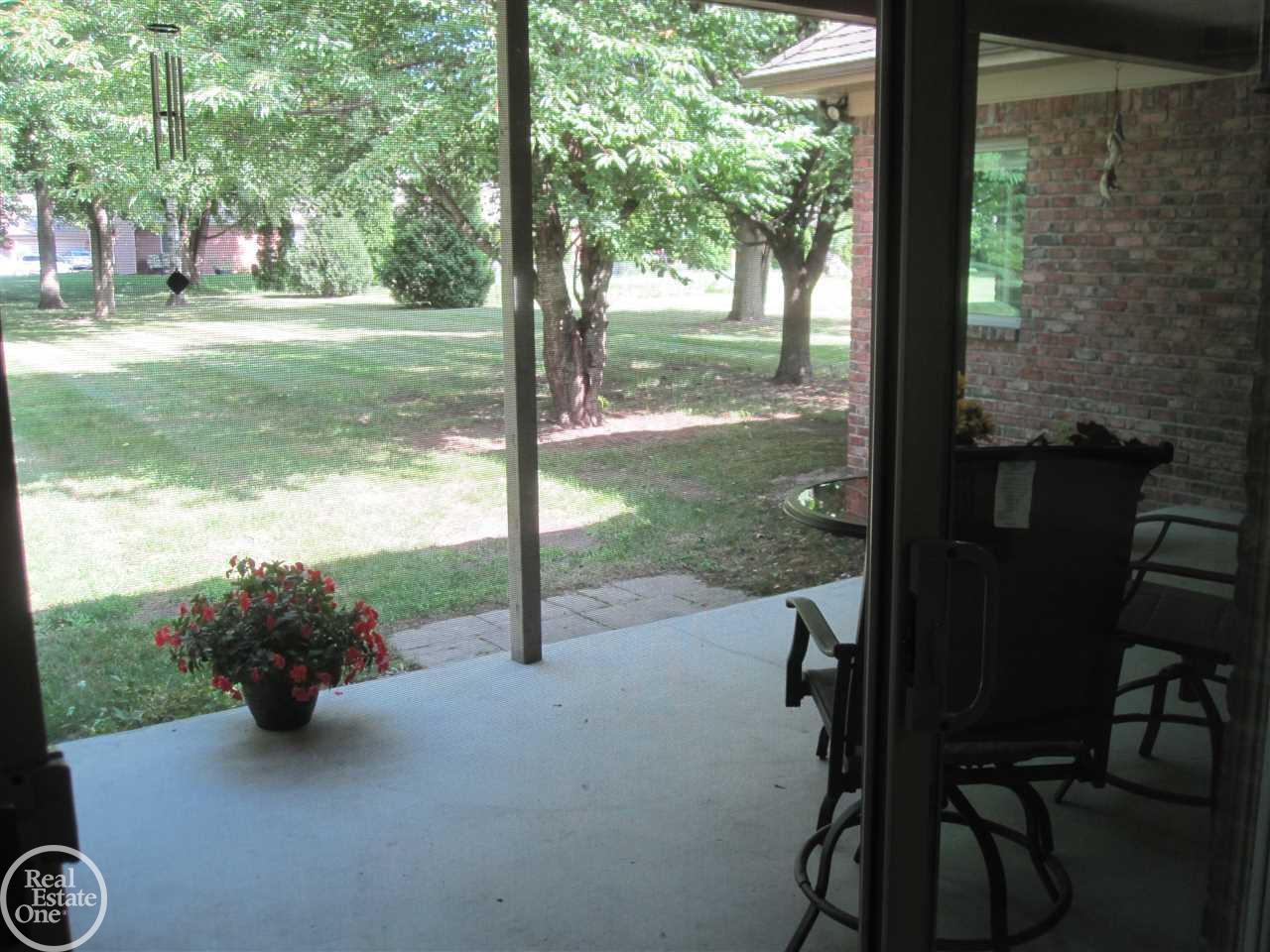 51172 Baker Road Chesterfield, MI 48047 - Photo 6 of 53