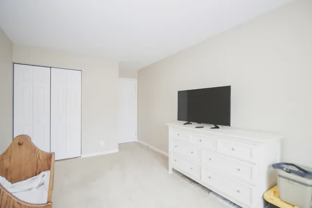 $210,000 | 107 65th Lake Drive, Unit 202, Westmont, IL 60559