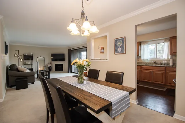 $210,000 | 107 65th Lake Drive, Unit 202, Westmont, IL 60559