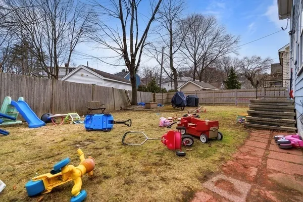 $7,500 | 859 Fellsway West, Medford, MA 02155