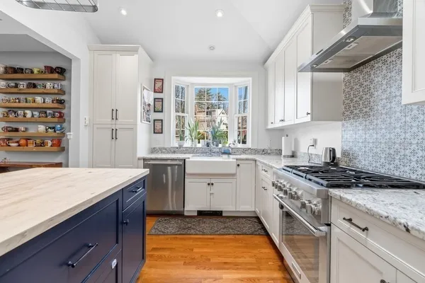 $7,500 | 859 Fellsway West, Medford, MA 02155