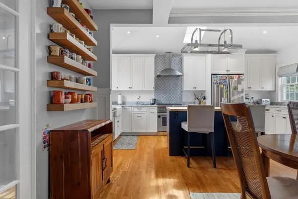 $7,500 | 859 Fellsway West, Medford, MA 02155