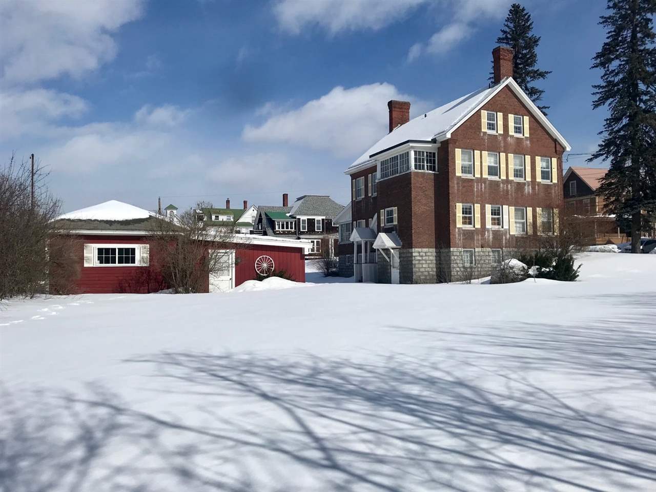 61 Perry Street Barre, VT 05641 - Photo 2 of 40 Gallery Image 2