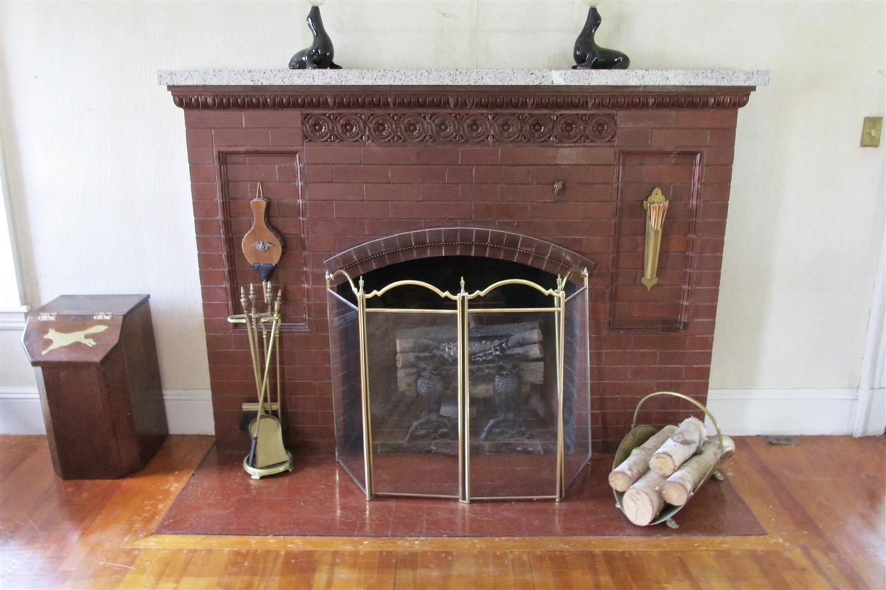 61 Perry Street Barre, VT 05641 - Photo 8 of 40 Gallery Image 8