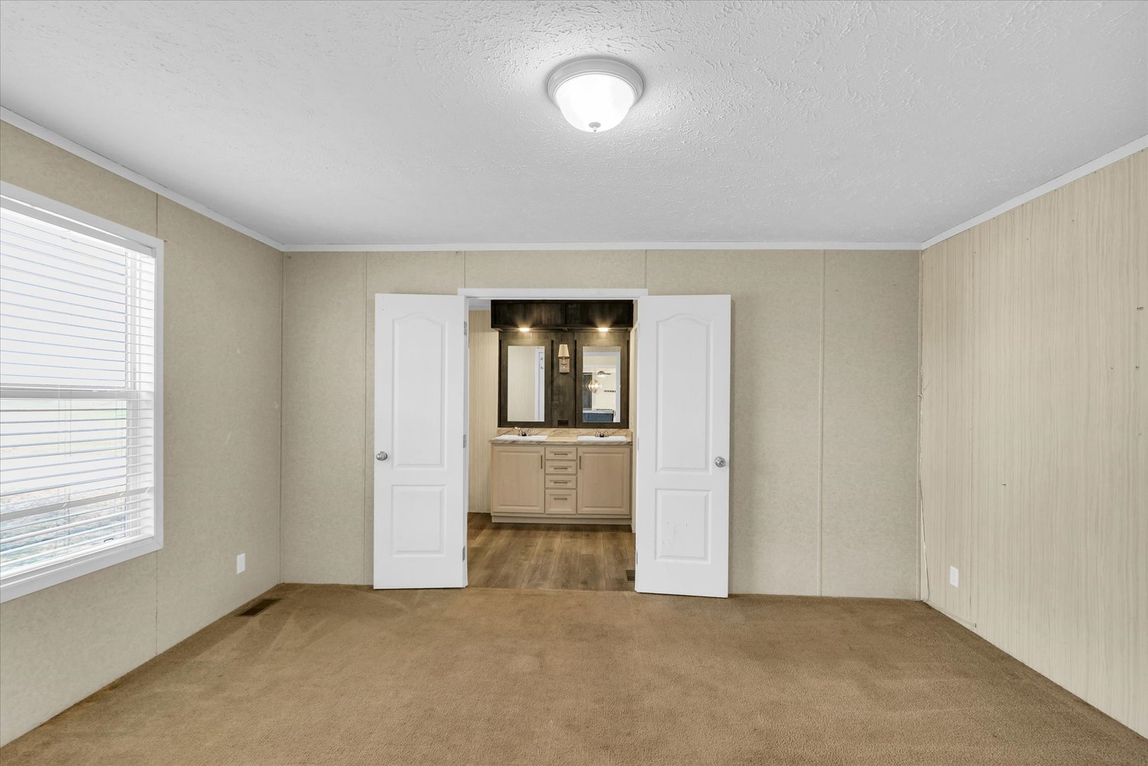 1205 Wedgewood Drive Rantoul, IL 61866 - Photo 5 of 31 an empty room with windows and closet