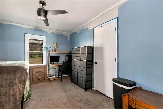 a view of room with an empty space