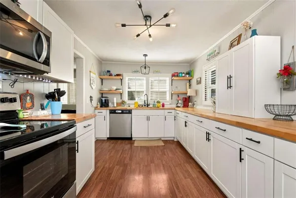 $180,000 | 111 College Avenue, Canon, GA 30520