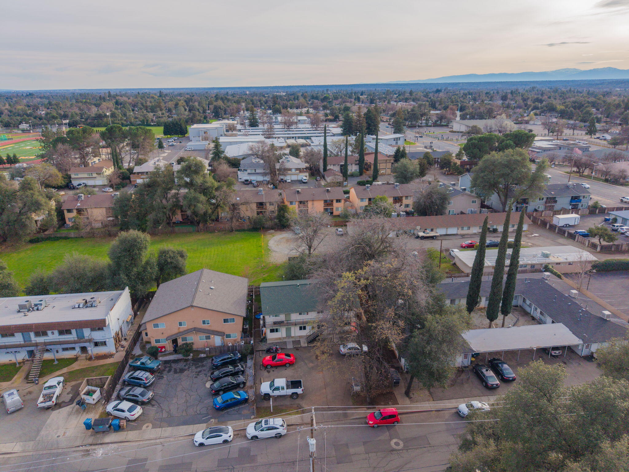 1075 Le Brun Lane Redding, CA 96002 - Photo 4 of 12 11-web-or-mls-IMG-11