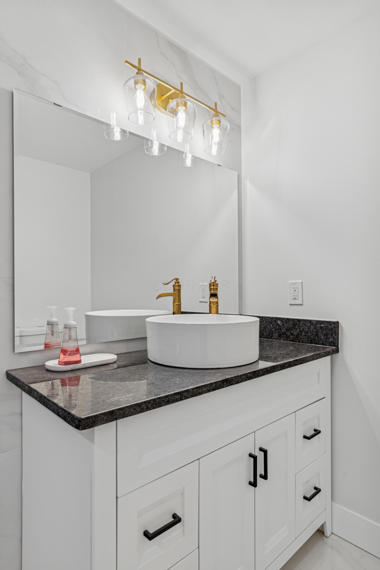 2169 White Road Grove City, OH 43123 - Photo 14 of 21 dsc09991