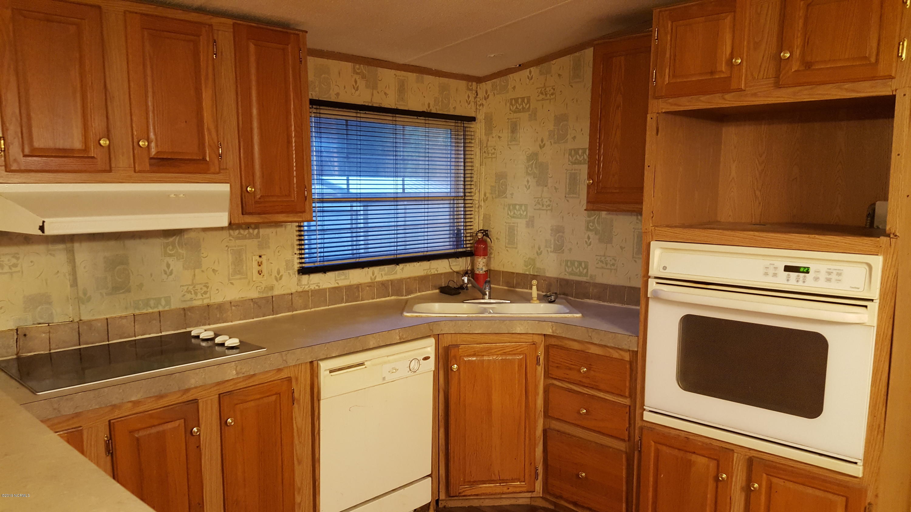 17587 Corbitt Road Laurel Hill, NC 28351 - Photo 5 of 16 20190824_082009