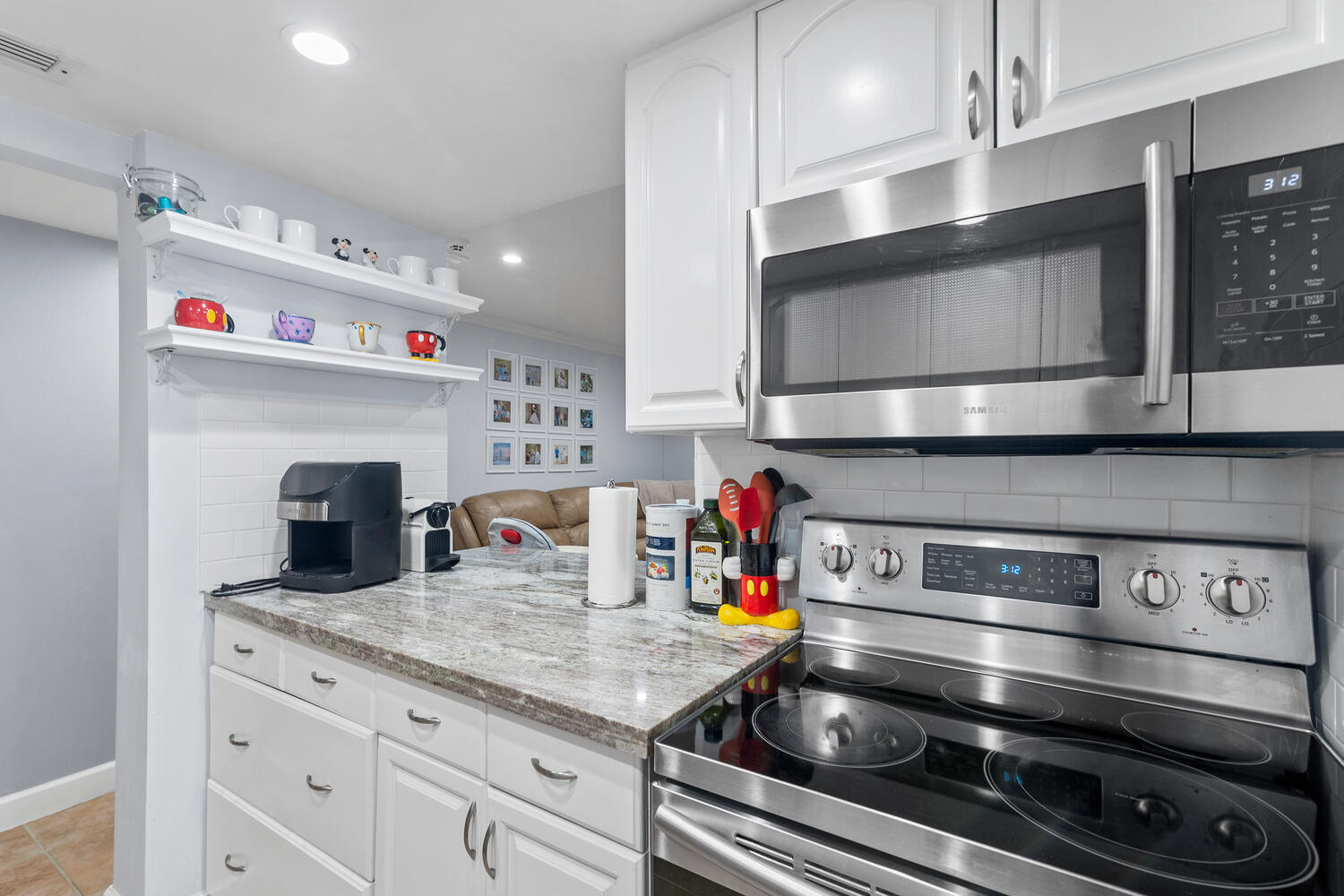 892 Southwest 9th St Circle, Unit 1 Boca Raton, FL 33486 - Photo 5 of 26 KITCHEN