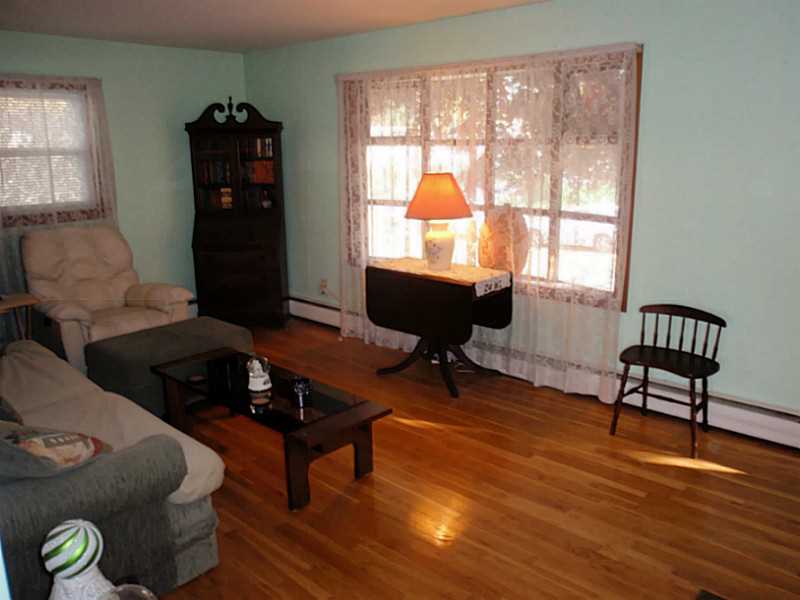67 Nelson Road Cranston, RI 02921 - Photo 2 of 18 Living Room.