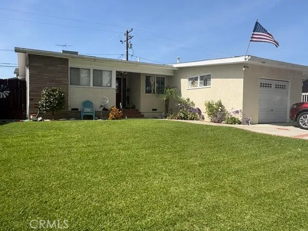 $989,000 | 2455 Nipomo Avenue, Long Beach, CA 90815