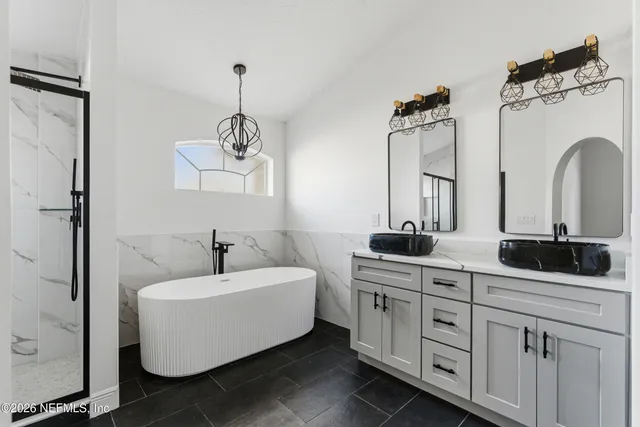 $514,000 | 2303 Longmont Lane East, Jacksonville, FL 32246