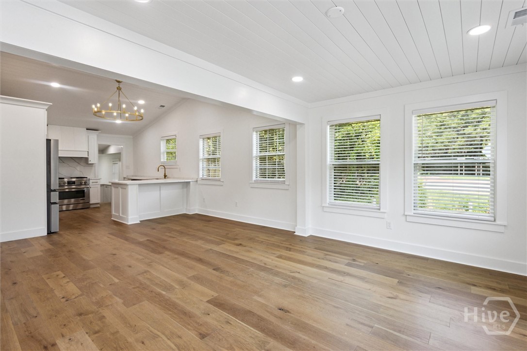 2603 Livingston Avenue Savannah, GA 31406 - Photo 8 of 39